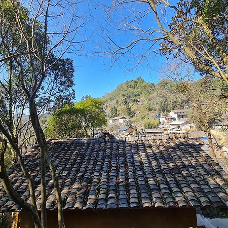 Nha Co Lao Xa Homestay Hmong & Bungalow Air Conditioner Dong Van  Buitenkant foto