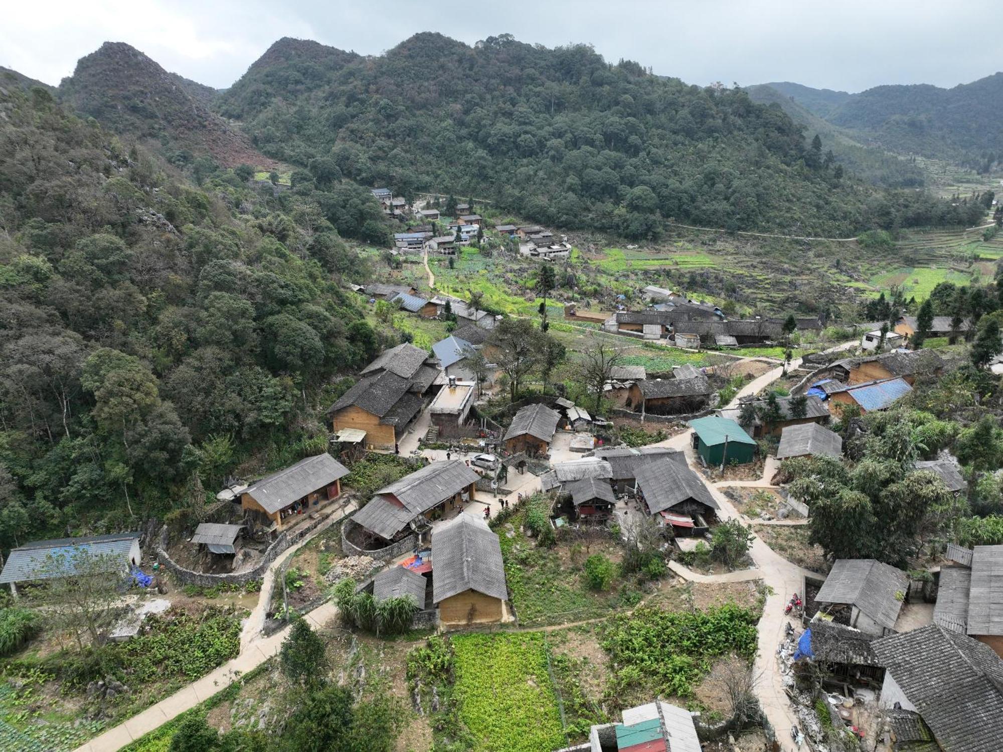 Nha Co Lao Xa Homestay Hmong & Bungalow Air Conditioner Dong Van  Buitenkant foto