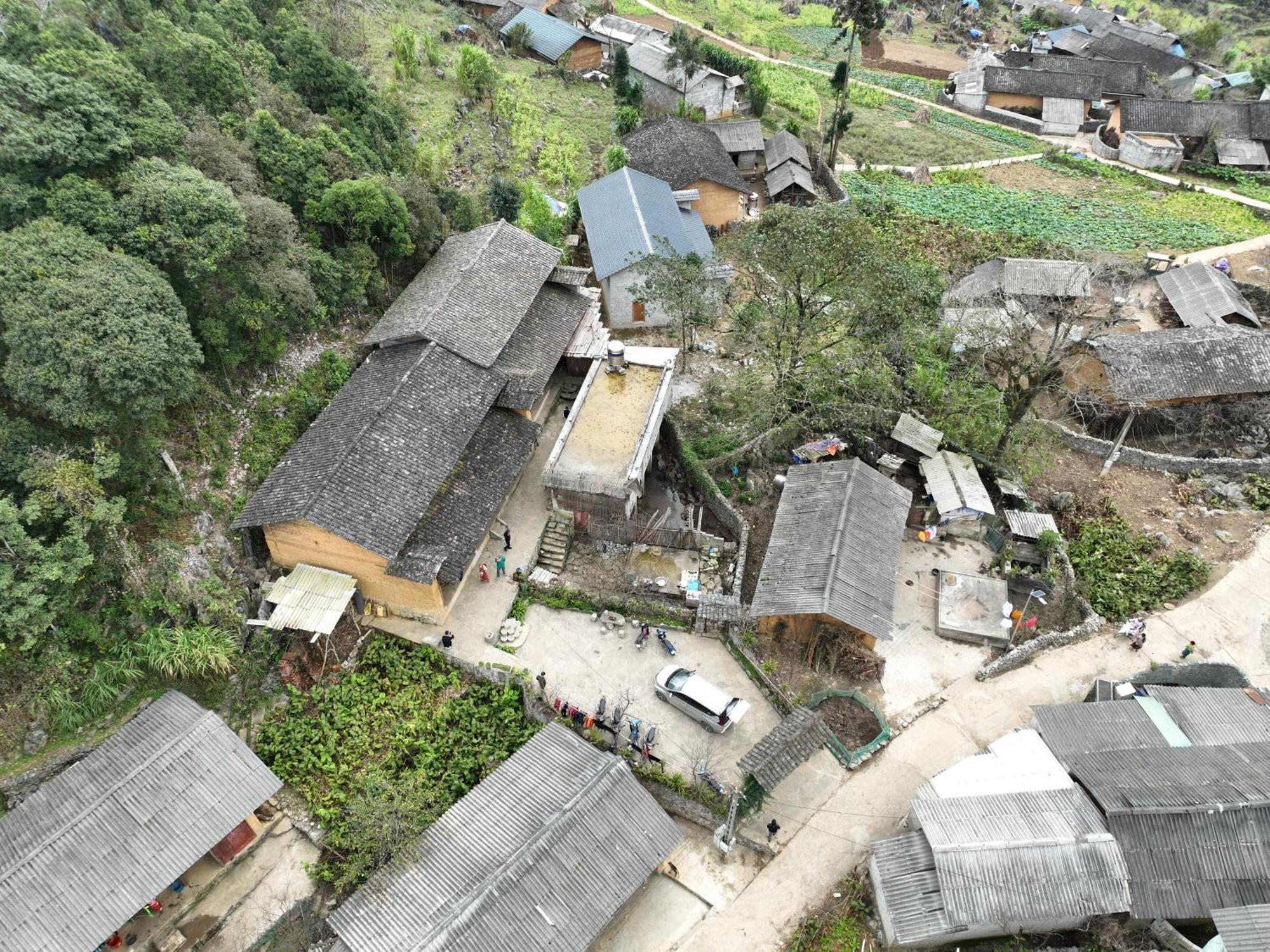 Nha Co Lao Xa Homestay Hmong & Bungalow Air Conditioner Dong Van  Buitenkant foto