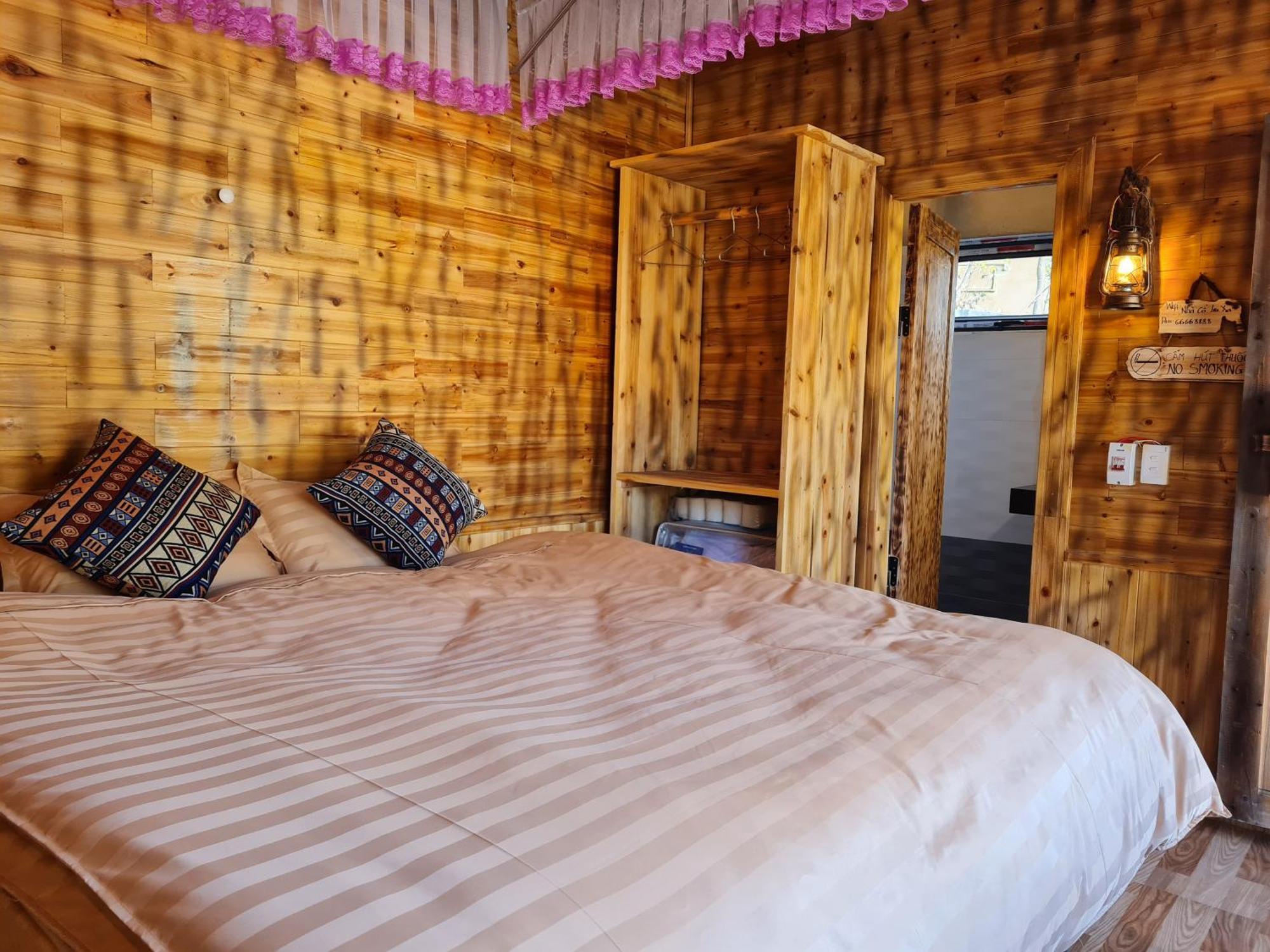 Nha Co Lao Xa Homestay Hmong & Bungalow Air Conditioner Dong Van  Buitenkant foto